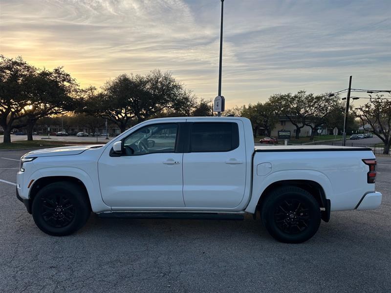 Nissan Frontier SV Crew Cab 2WD 2022