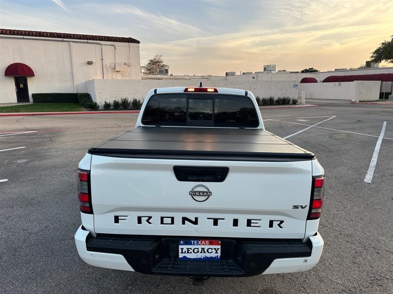 Nissan Frontier SV Crew Cab 2WD 2022