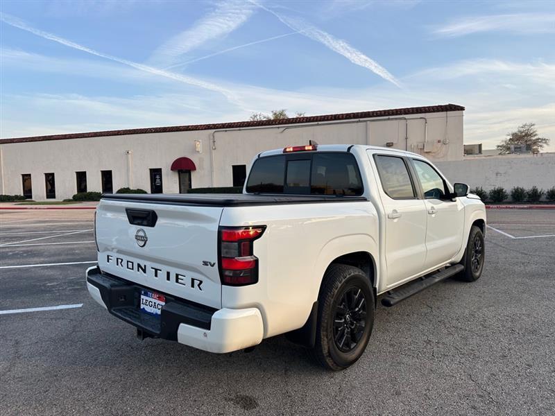 Nissan Frontier SV Crew Cab 2WD 2022
