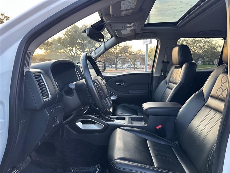 Nissan Frontier SV Crew Cab 2WD 2022