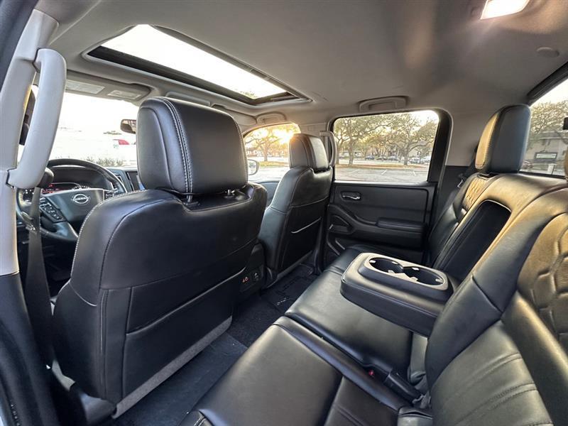 Nissan Frontier SV Crew Cab 2WD 2022