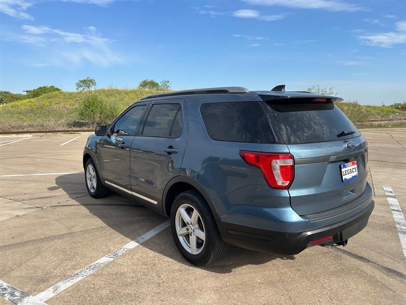 Ford Explorer XLT FWD 2019
