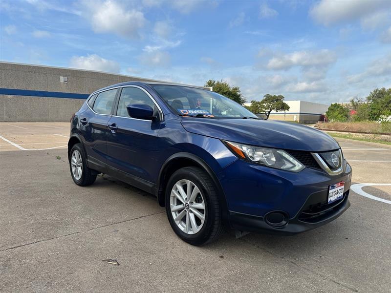 Nissan Rogue Sport S 2019