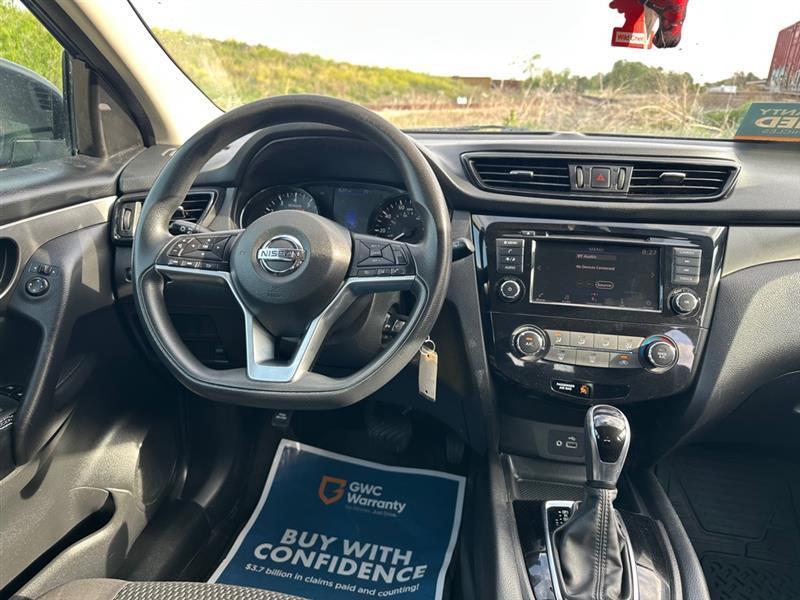 Nissan Rogue Sport S 2019