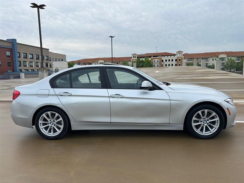 BMW 3-Series 320i Sedan 2018