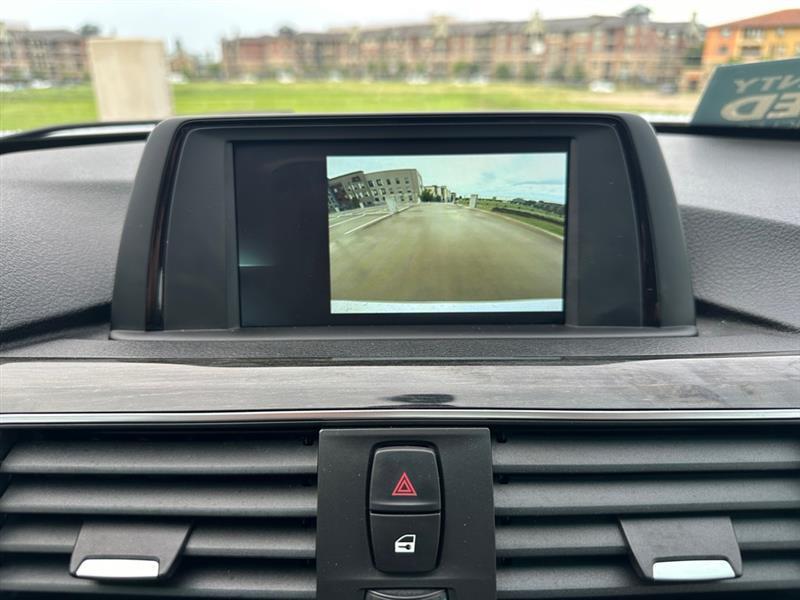 BMW 3-Series 320i Sedan 2018