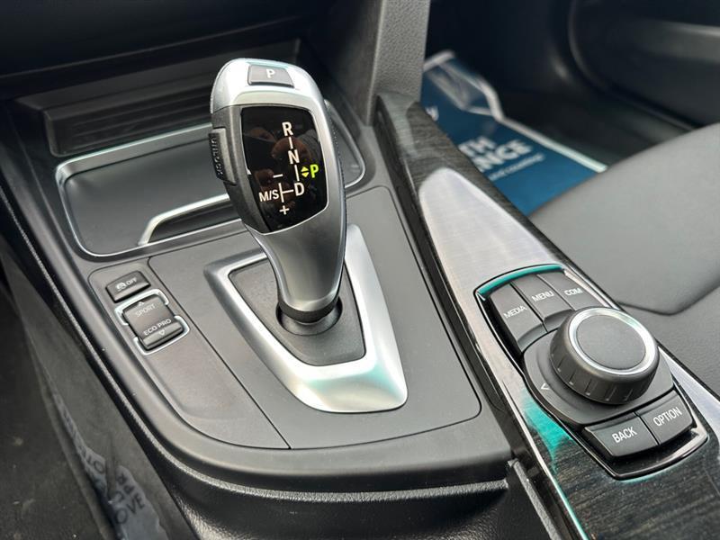 BMW 3-Series 320i Sedan 2018