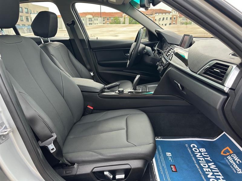 BMW 3-Series 320i Sedan 2018