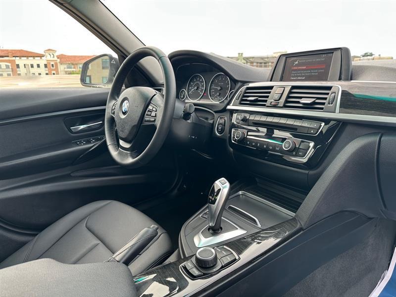 BMW 3-Series 320i Sedan 2018