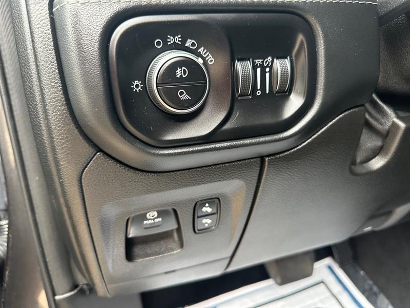 RAM 1500 Limited Crew Cab SWB 2WD 2019