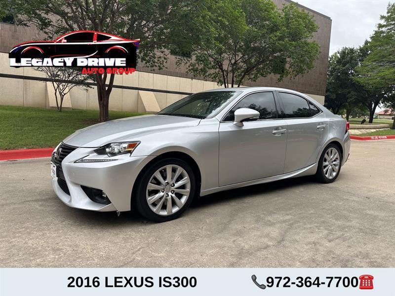 Lexus IS 300 AWD 2016