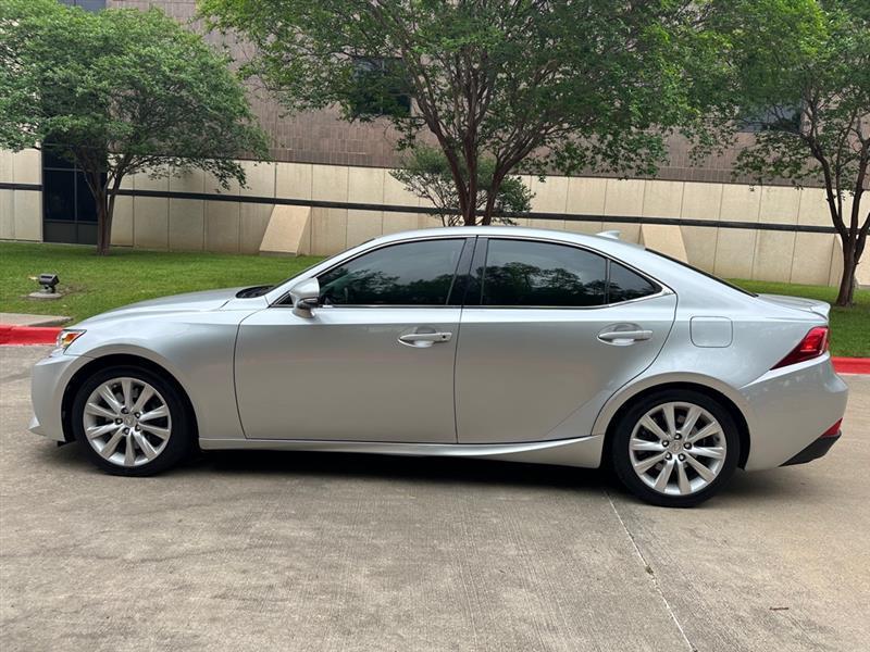 Lexus IS 300 AWD 2016