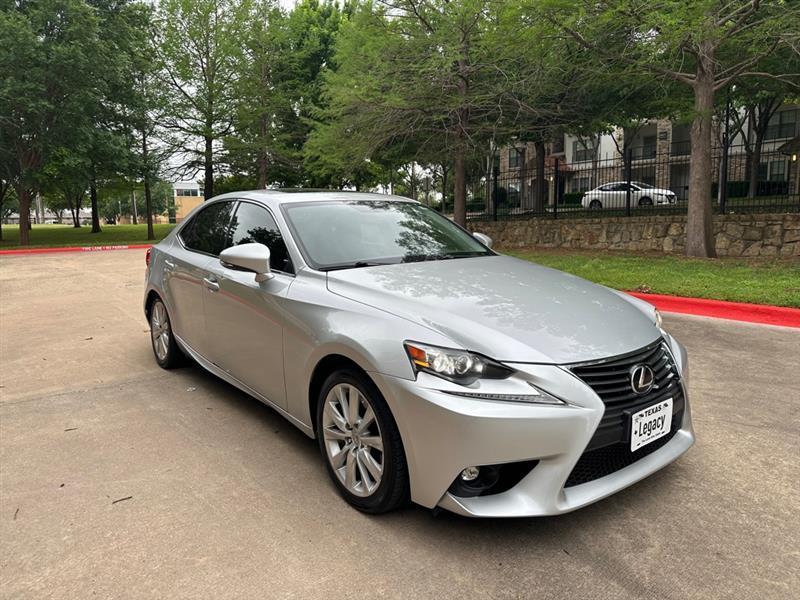 Lexus IS 300 AWD 2016