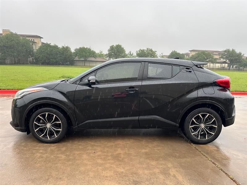Toyota C-HR XLE 2020
