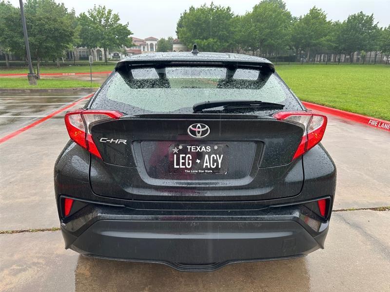 Toyota C-HR XLE 2020
