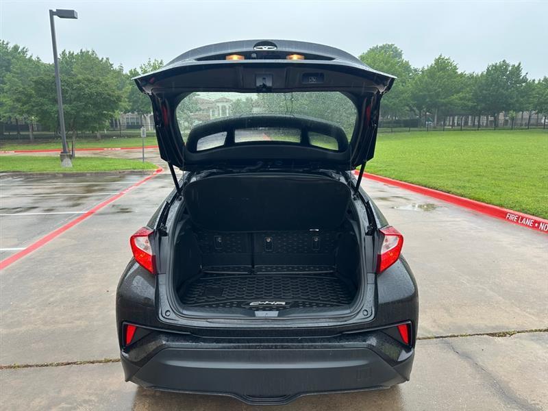 Toyota C-HR XLE 2020