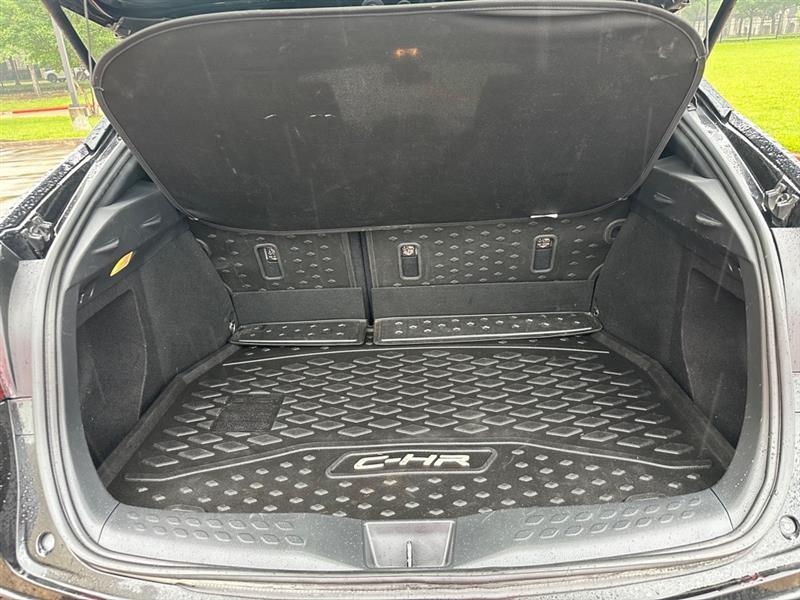 Toyota C-HR XLE 2020