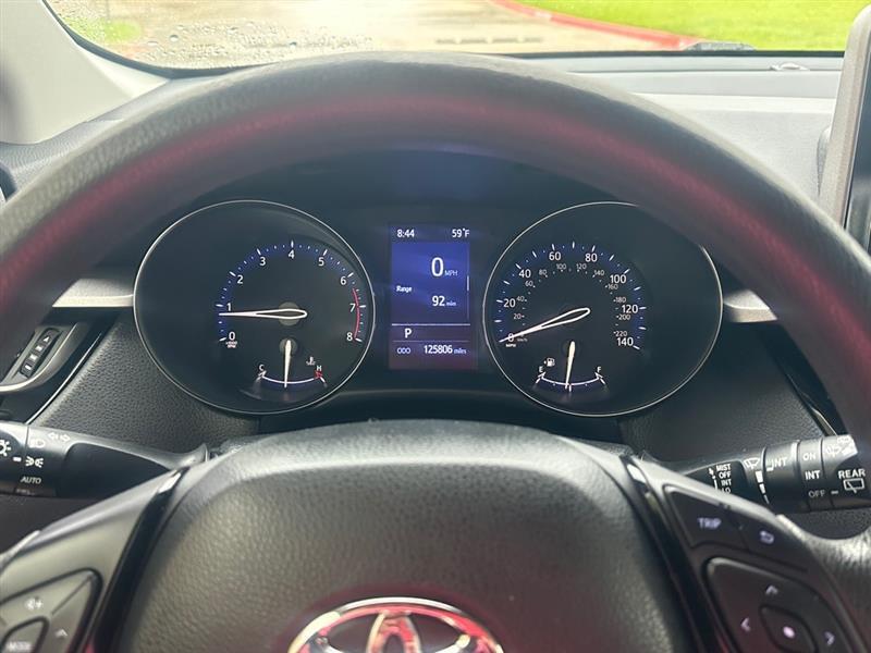 Toyota C-HR XLE 2020