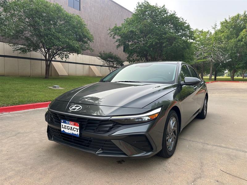 Hyundai Elantra SEL 2024