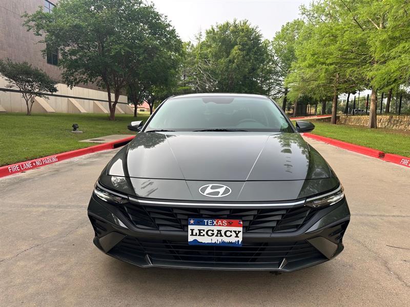 Hyundai Elantra SEL 2024