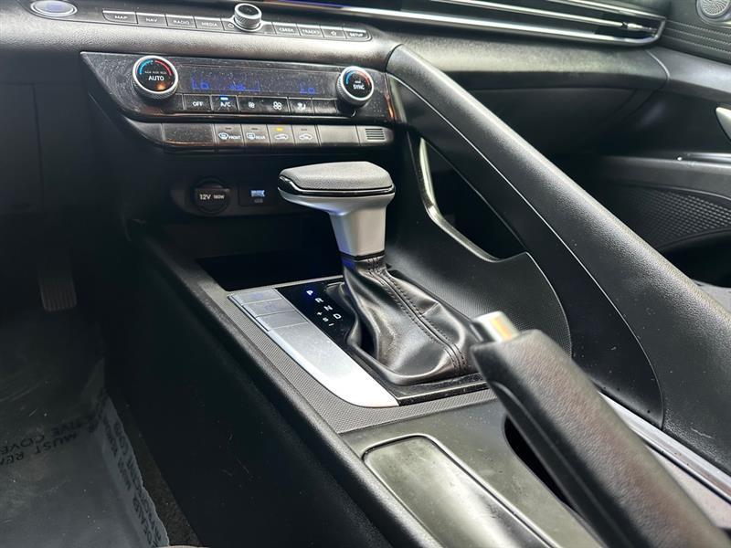 Hyundai Elantra SEL 2024