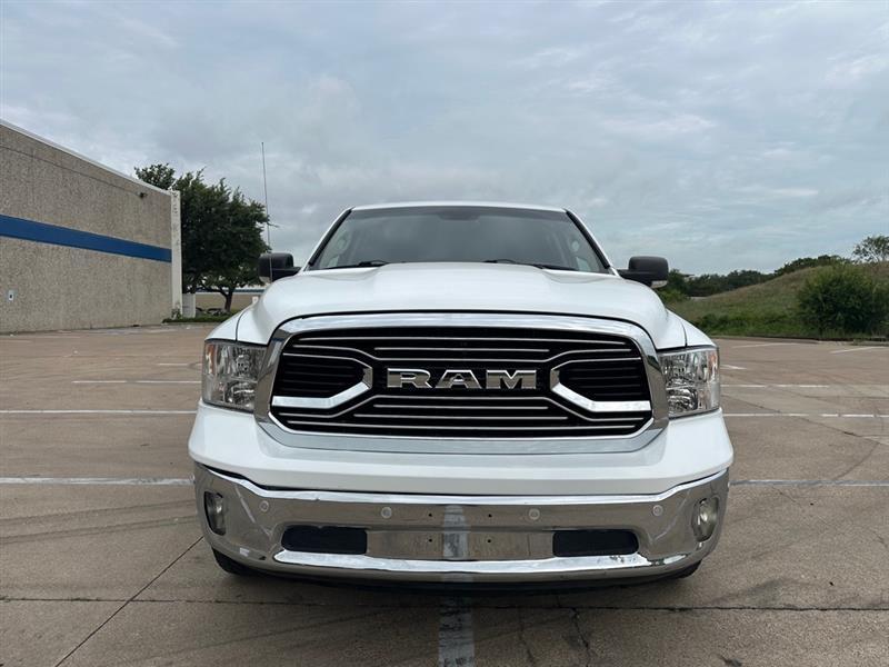 RAM 1500 SLT Crew Cab SWB 4WD 2017