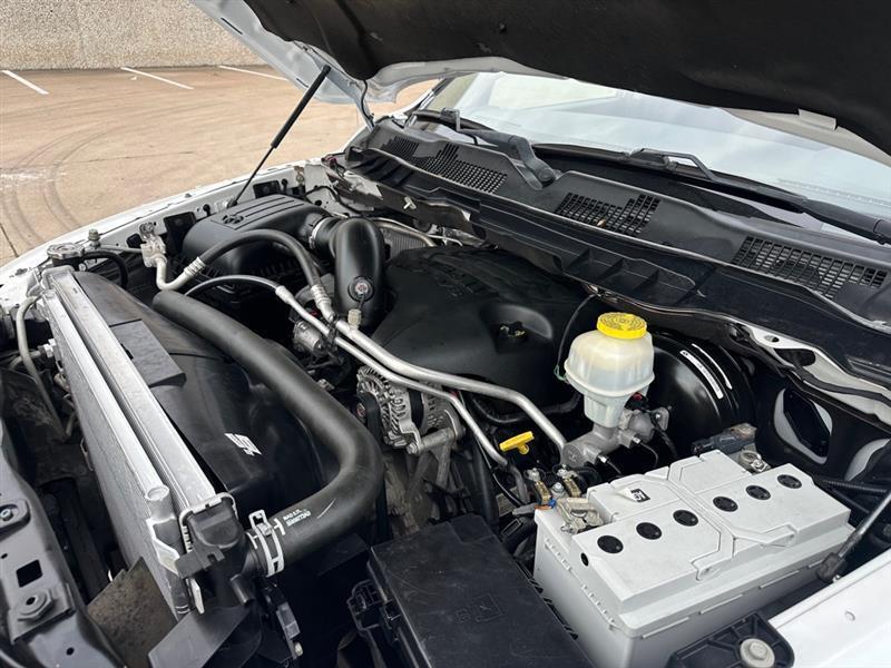 RAM 1500 SLT Crew Cab SWB 4WD 2017