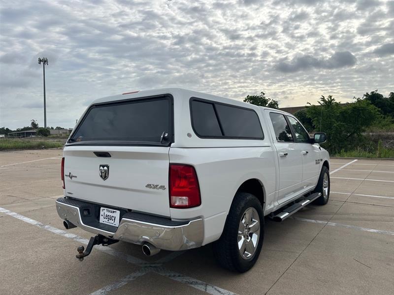 RAM 1500 SLT Crew Cab SWB 4WD 2017