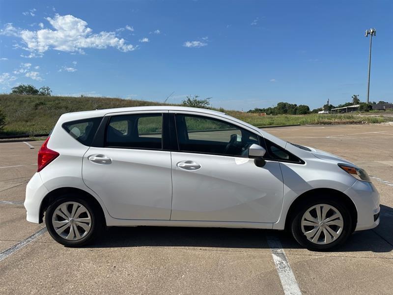Nissan Versa Note SV 2017