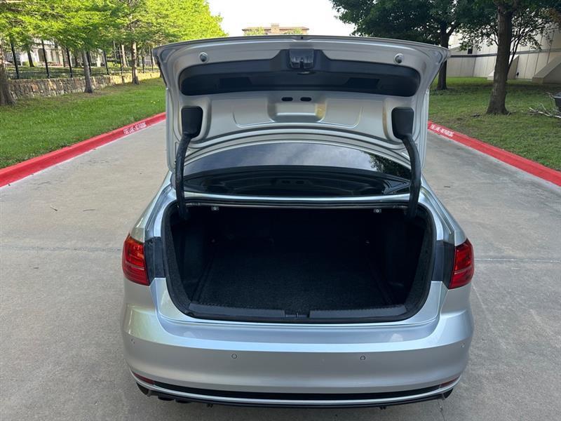 Volkswagen Jetta GLI SE 6A 2016
