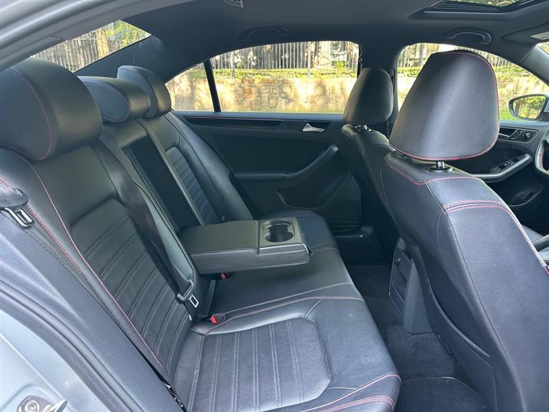 Volkswagen Jetta GLI SE 6A 2016
