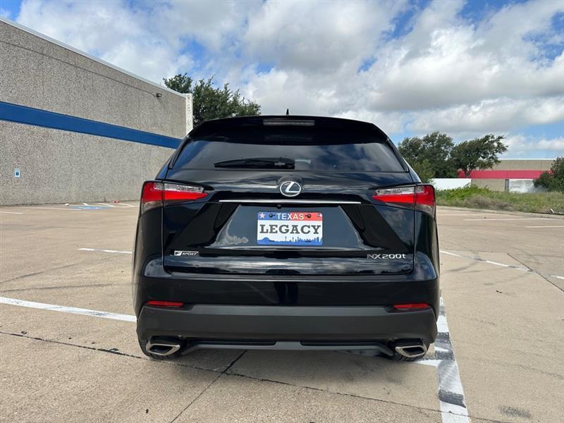 Lexus NX 200t FWD 2017