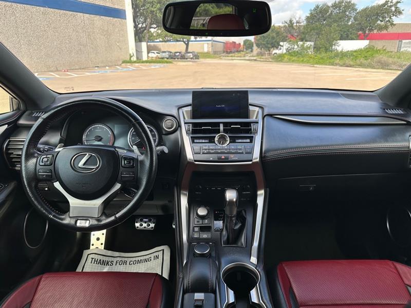 Lexus NX 200t FWD 2017