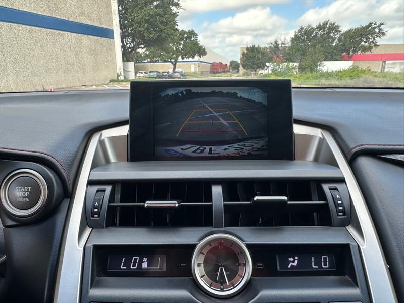 Lexus NX 200t FWD 2017