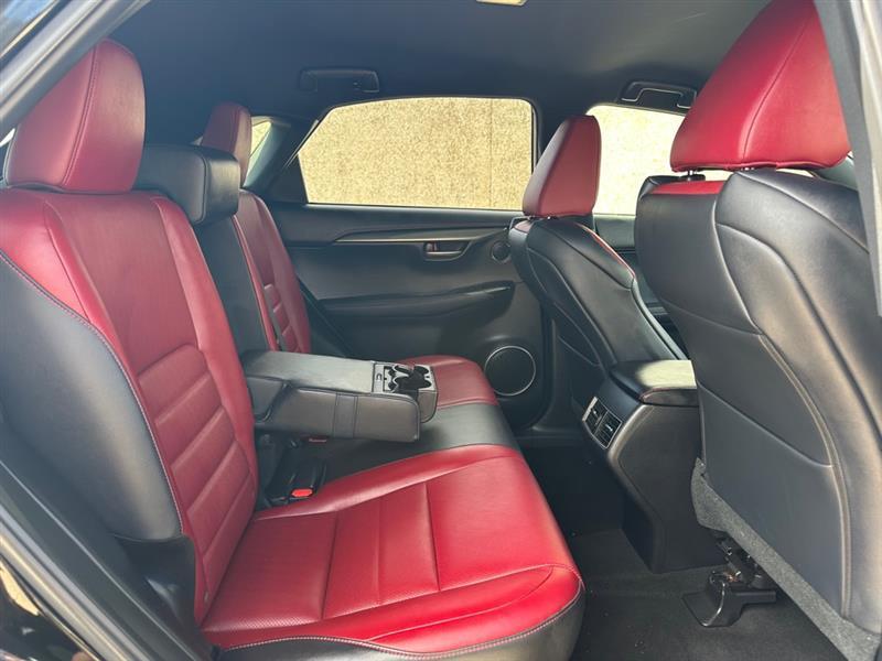 Lexus NX 200t FWD 2017