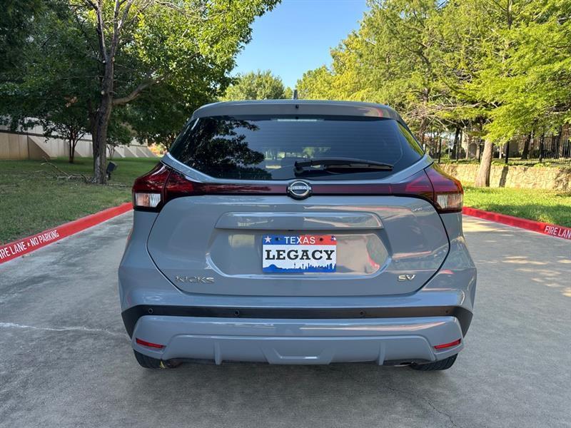 Nissan Kicks SV 2024