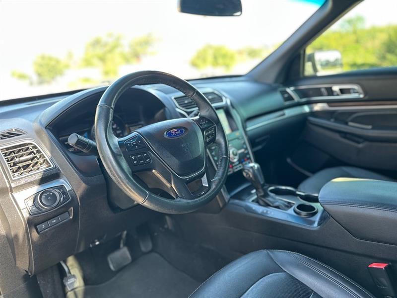 Ford Explorer Limited FWD 2019