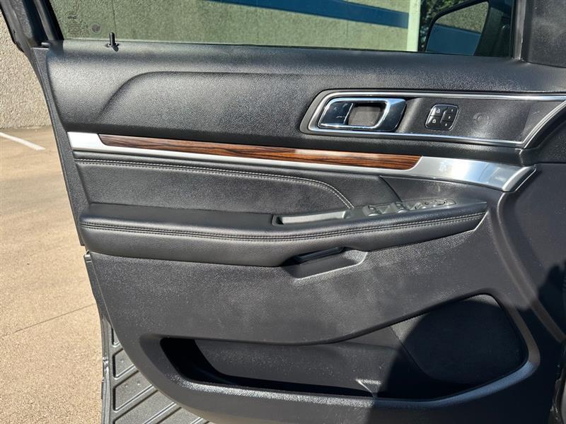 Ford Explorer Limited FWD 2019