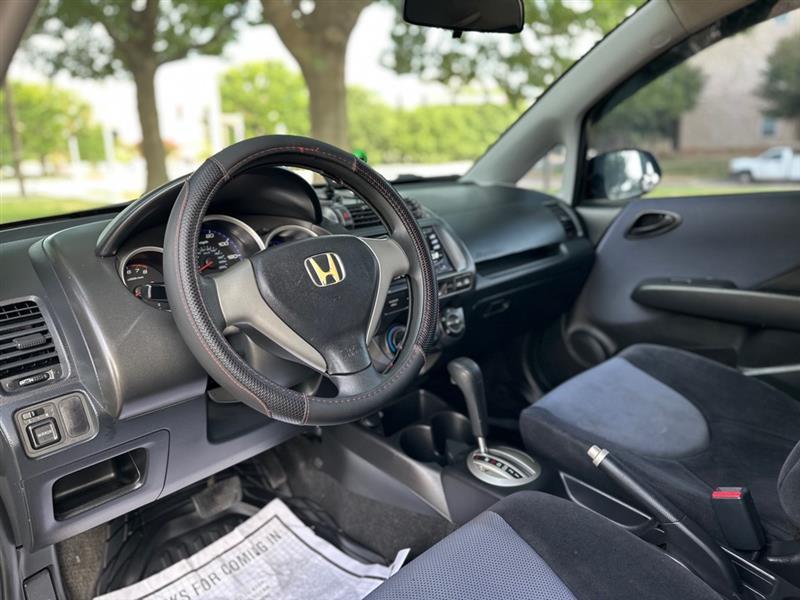 Honda Fit 5-Speed AT 2007