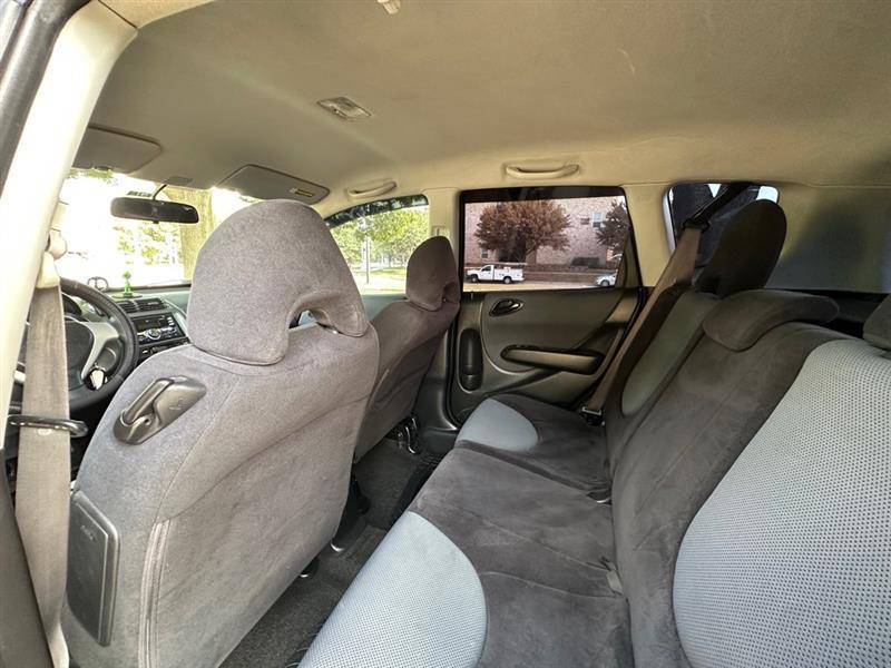 Honda Fit 5-Speed AT 2007