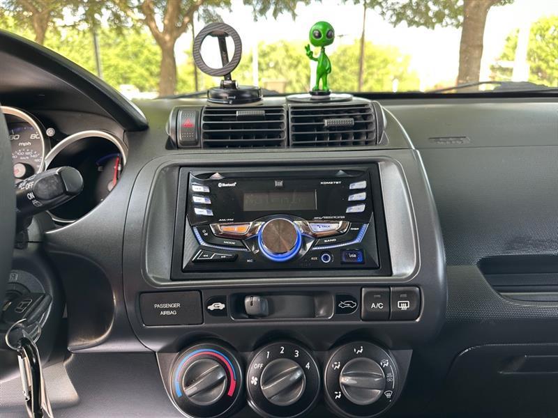 Honda Fit 5-Speed AT 2007