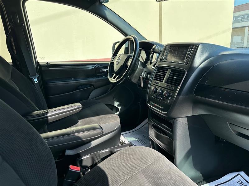 Dodge Grand Caravan SE 2018