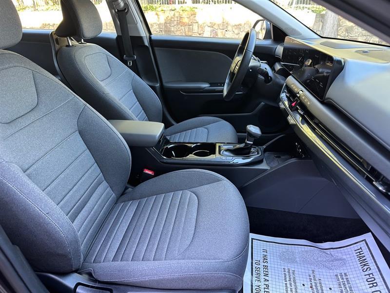 Kia K4 EX 2025