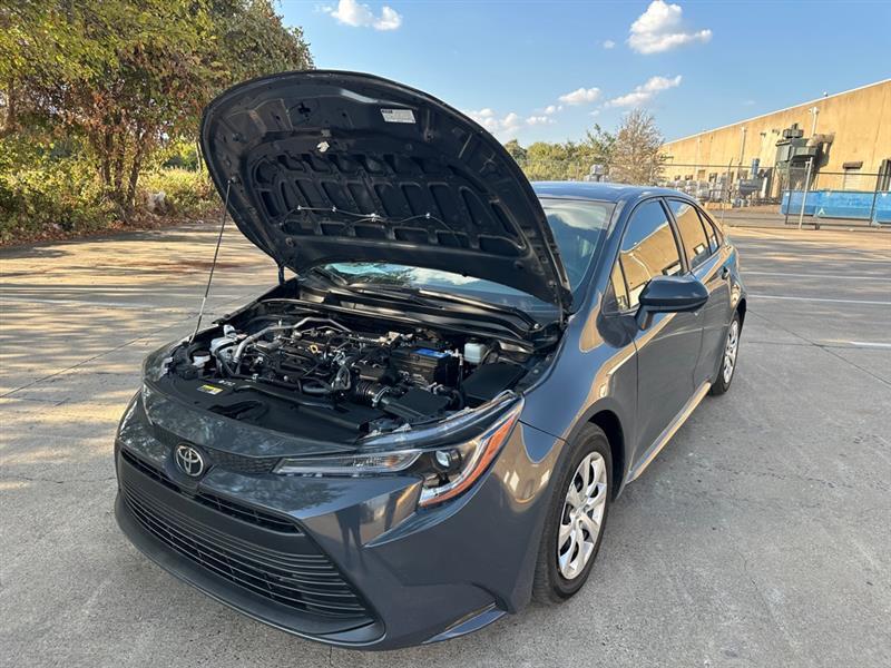 Toyota Corolla LE 2025