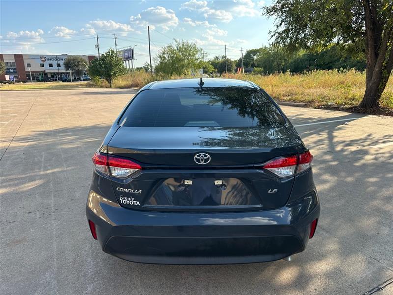Toyota Corolla LE 2025