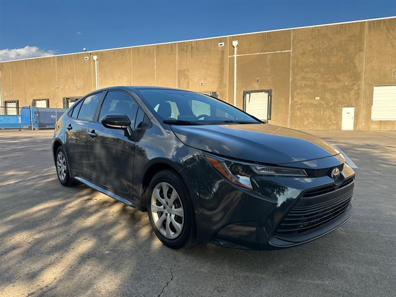 Toyota Corolla LE 2025