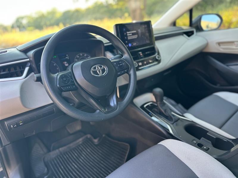 Toyota Corolla LE 2025