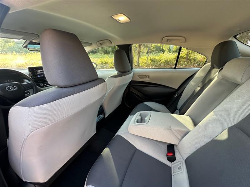 Toyota Corolla LE 2025
