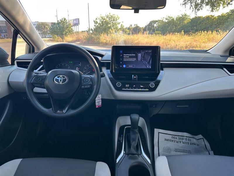 Toyota Corolla LE 2025