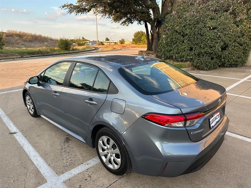 Toyota Corolla LE 2026